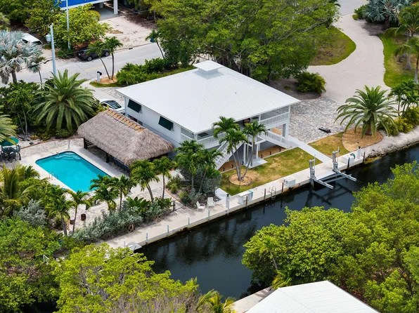 2237 San Remo Dr, Big Pine Key, FL 33043