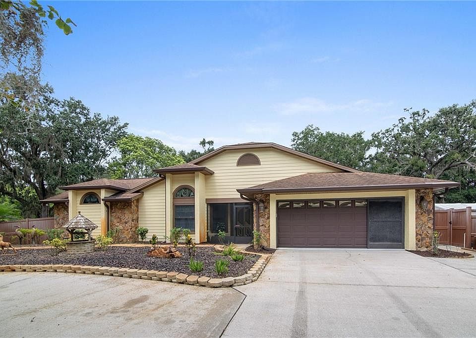 1st image of 2717 Orchid Ln