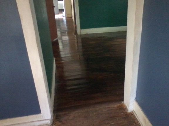 5th image of 207 W East St