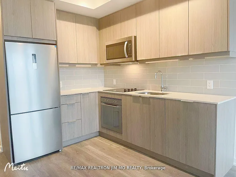 32 Forest Manor Rd #2707 — Photo 8