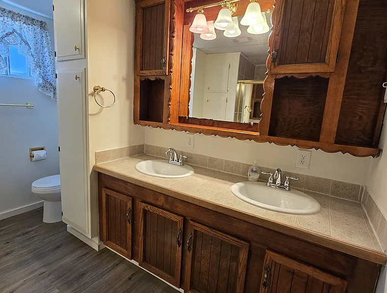 6831 Jade Park Ave NE — Photo 11