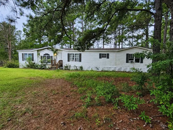 1078 Sullivan Dr, Manning, SC 29102