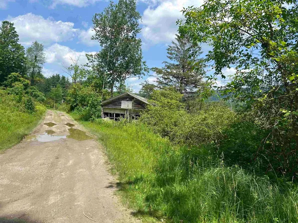 40 Washing Brook Road, Pownal, VT 05201