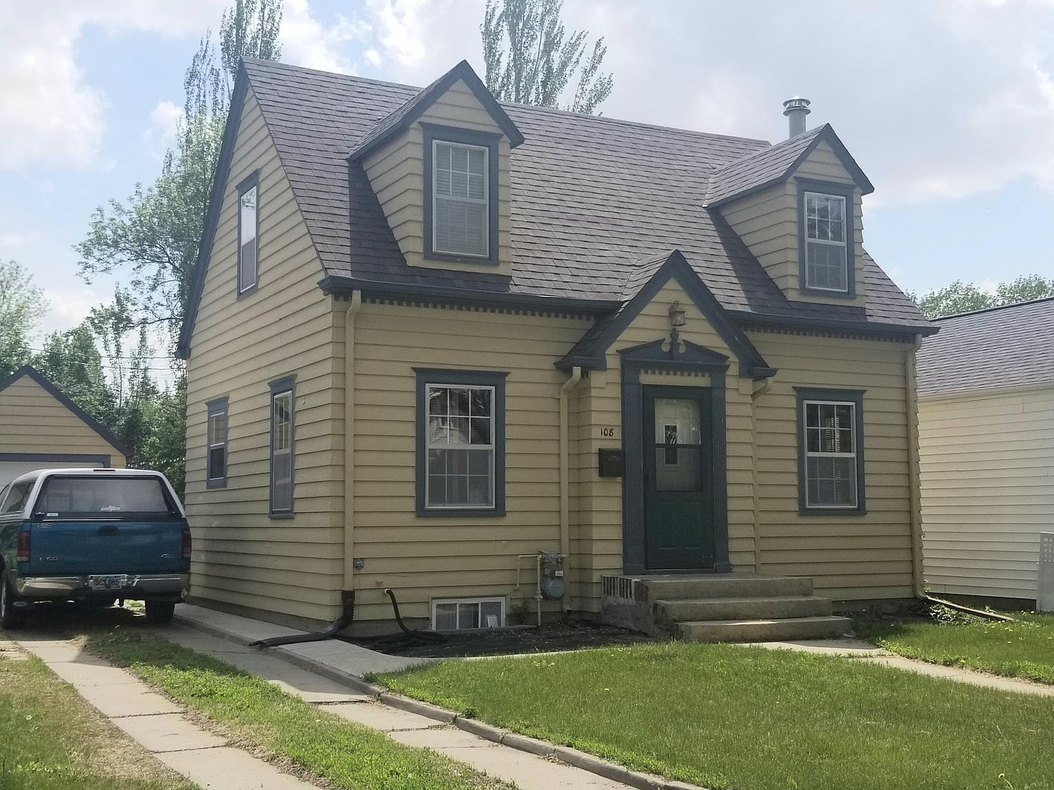 108 15th Ave SE, Aberdeen, SD 57401 Zillow