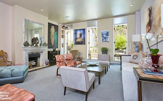 1st image of 165 E 64th St #2