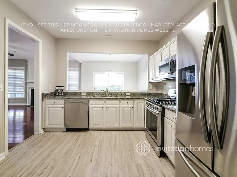 233 Regent Sq — Photo 5