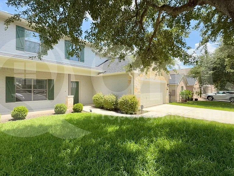 12224 Timber Heights Dr — Photo 3
