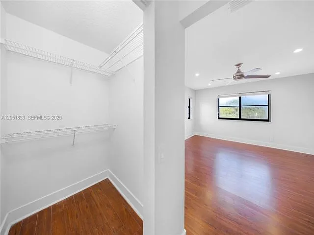 1538 Tamarind Ct — Photo 5