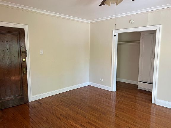 3rd image of 4024 N Ashland Ave APT 210
