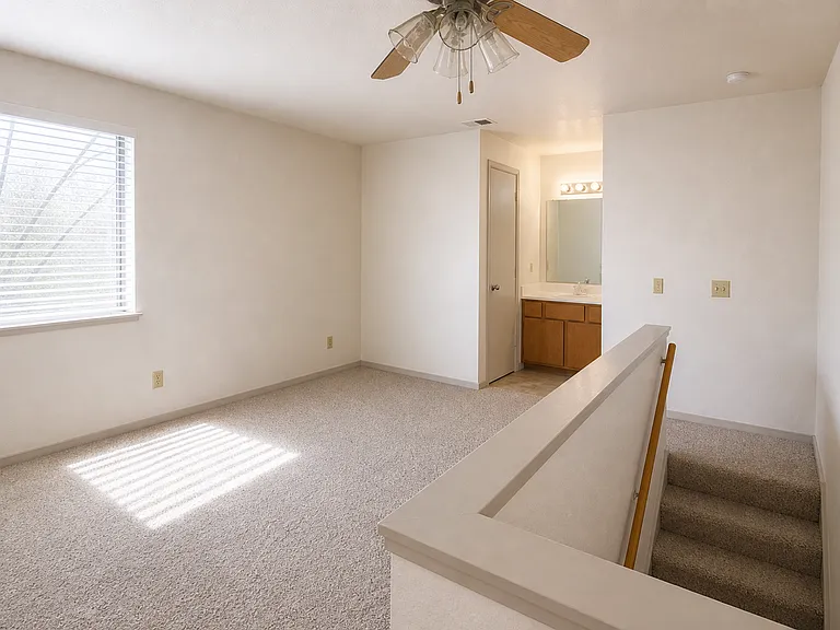 Riverbend Apartments — Photo 21