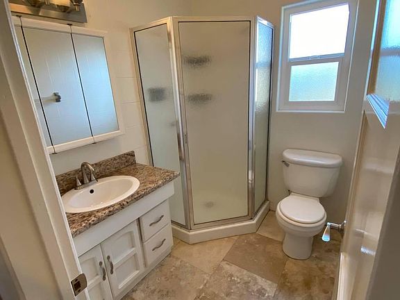 4th image of 5542 W 122nd St