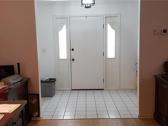 2nd image of 1313 N Brandywine Cir