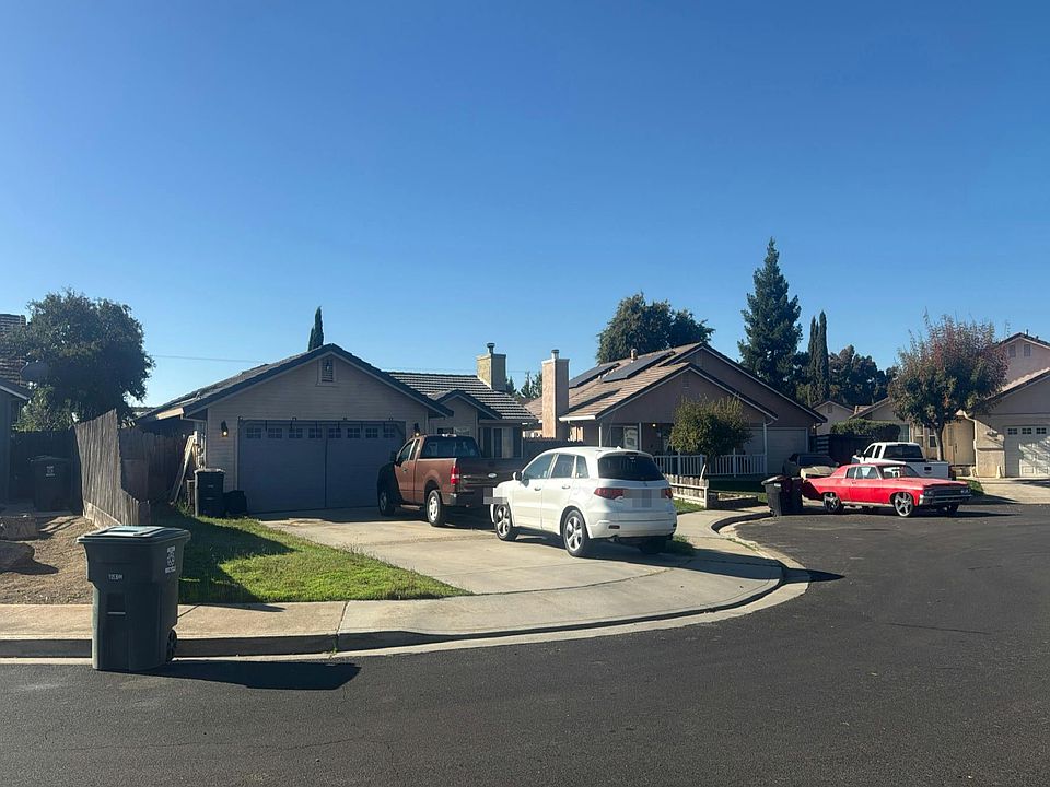 2nd image of 423 Chaffee Ln