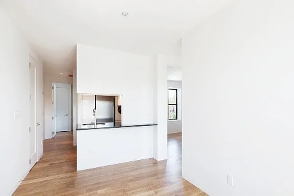 Rented by City Connections Realty | media 22