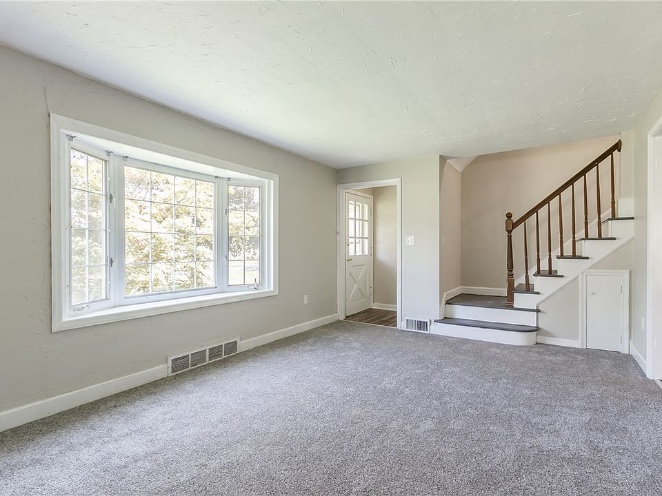 5802 West St, Sanborn, NY 14132 MLS R1500214 Zillow