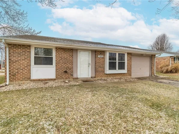 7801 Rustic Woods Dr, Dayton, OH 45424