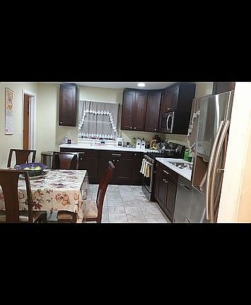 3rd image of 188 Sears Ave
