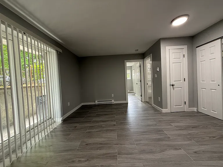 565 Hyde Park Ave #2 — Photo 16