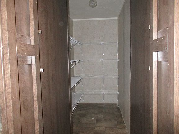5th image of 7769 Kimberly Dr #200