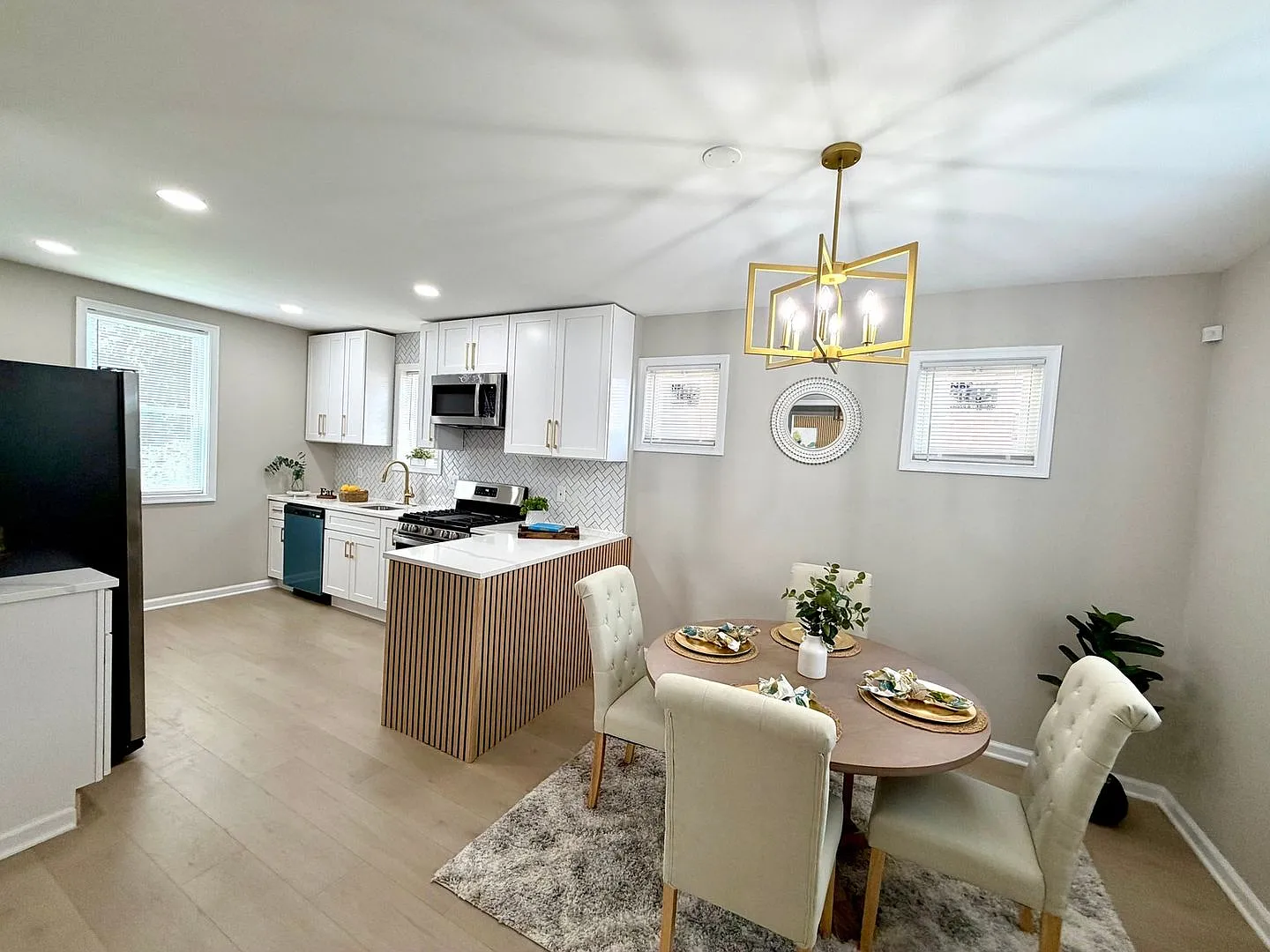 Charming 4BR House in Baltimore — Photo 3