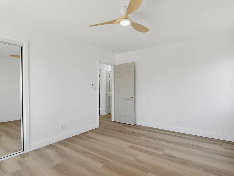 1038 Oaklawn Ave — Photo 20