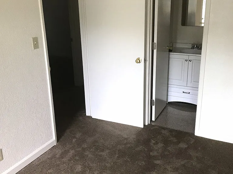 202 W Dakota Ave #119 — Photo 6