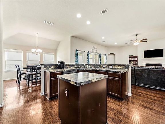 3rd image of 2220 Cancun Dr