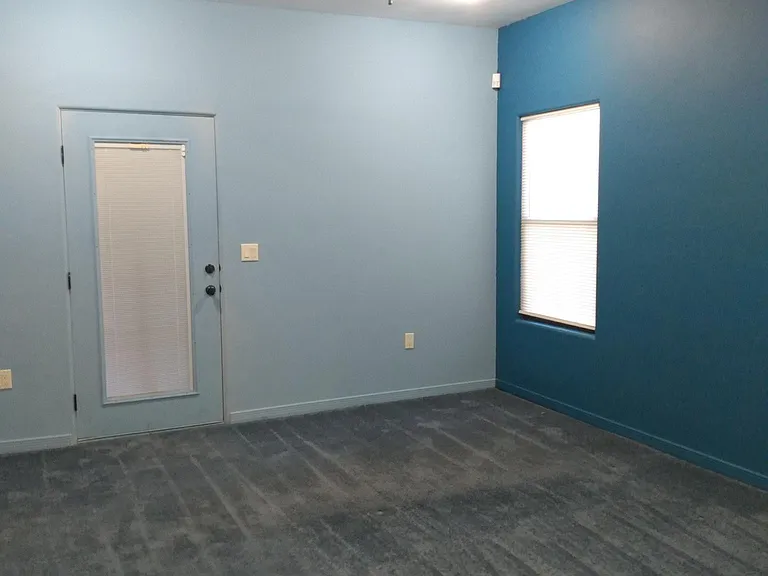 5936 Sandia Ct — Photo 9