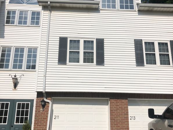 211 S Oval Dr #211