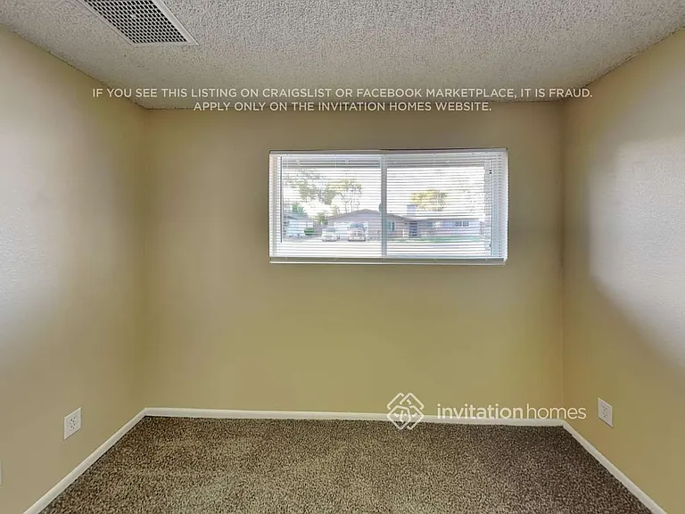 4621 W Carol Ave — Photo 14