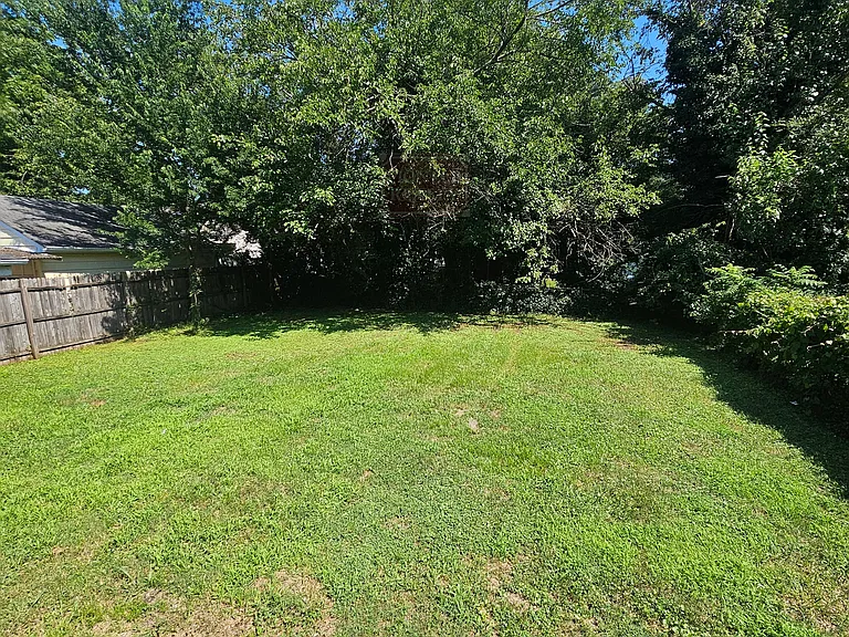 15 N Quince Ave — Photo 18