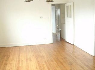 7515 S Essex Ave APT 3, Chicago, IL 60649