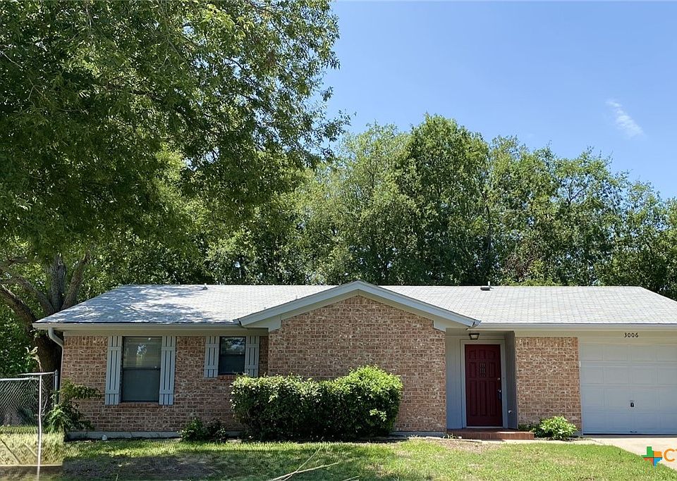 1st image of 3006 Persimmon Dr