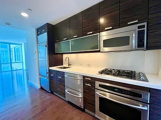 Rented by RELO REDAC INC. | media 1