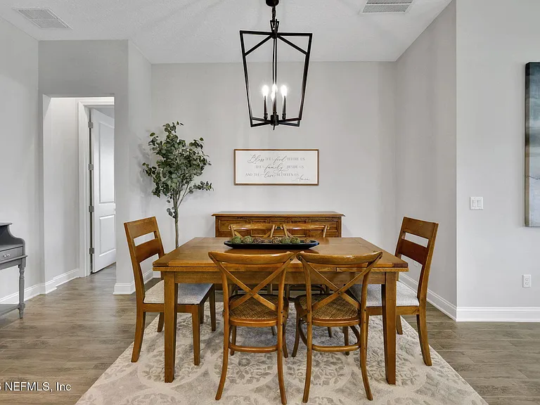 102 Seabrook Dr — Photo 10