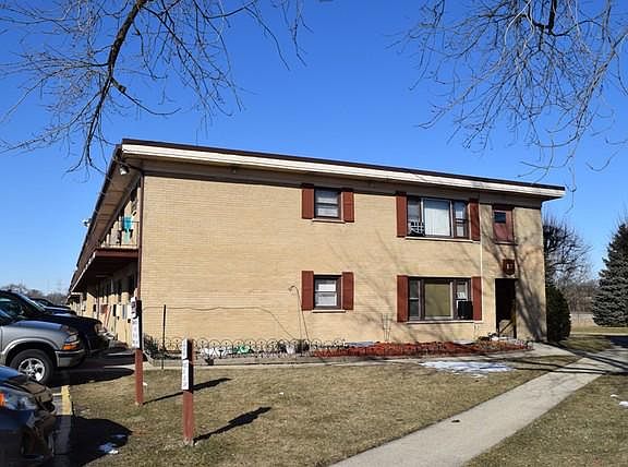 3rd image of 13 King Arthur Ct APT 17