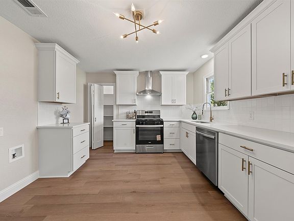 5th image of 3117 Fadal Ave