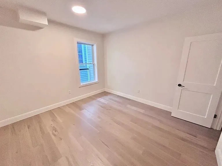 120 Emerson St #3 — Photo 18