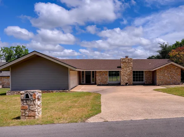 18 Country Ln, Wimberley, TX 78676