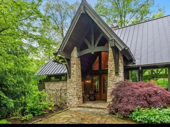 16 Springflower Ct, Burnsville, NC 28714