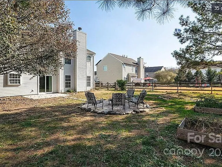 4613 Maple Crest Pl — Photo 36
