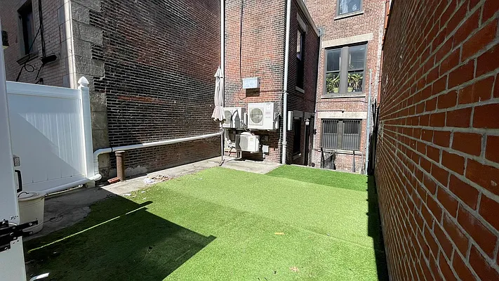 Rented by Strivers Management Group Corp (Brokerage) | media 23