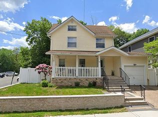 15 Terrace Ave, Rochelle Park, NJ 07662