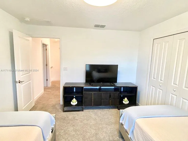 8955 Cabot Cliffs Dr — Photo 13