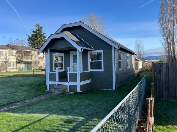 1237 Battersby Ave, Enumclaw, WA 98022