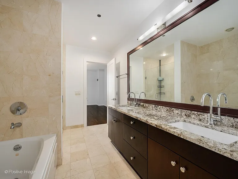 6 N Michigan Ave #80-J — Photo 14
