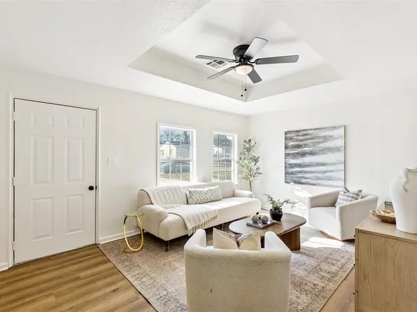 4033 Thomas Ave, Del City, OK 73115