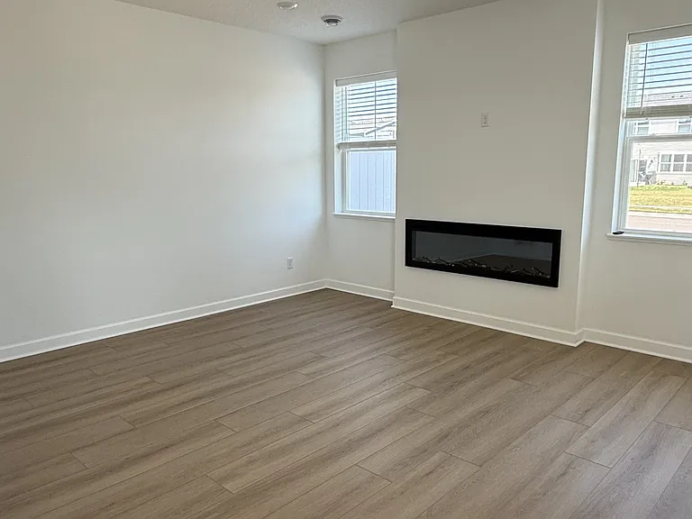 1071 Anmeadle Row — Photo 7