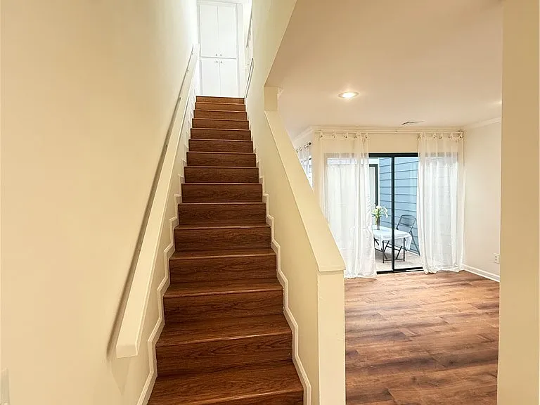 5841 Etiwanda Ave — Photo 6