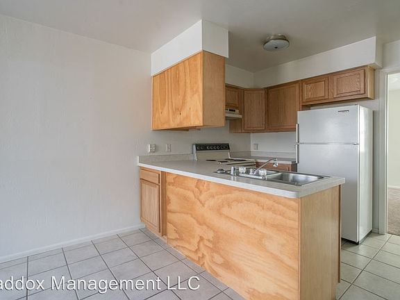 5th image of 217 Hanosh Ct SE APT C